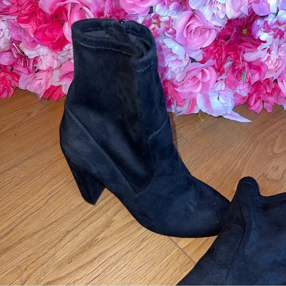 CALL IT SPRING Stretch ankle booties